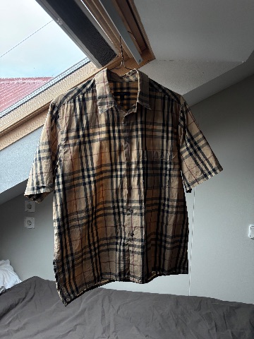 Burberry skyrta