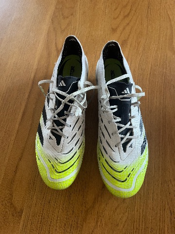 Adidas predator